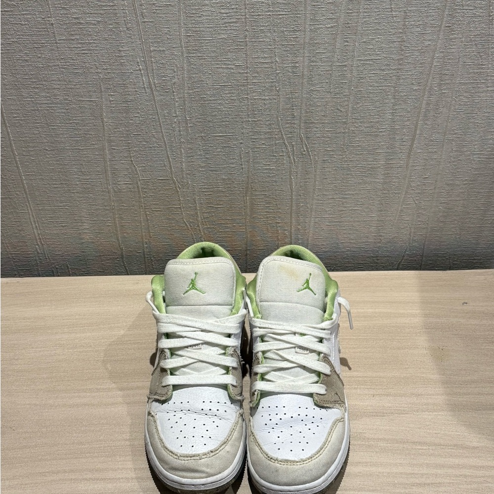 Youth’s/ Women’s Multicolor Air Jordan 1 Low - Picture 4 of 5
